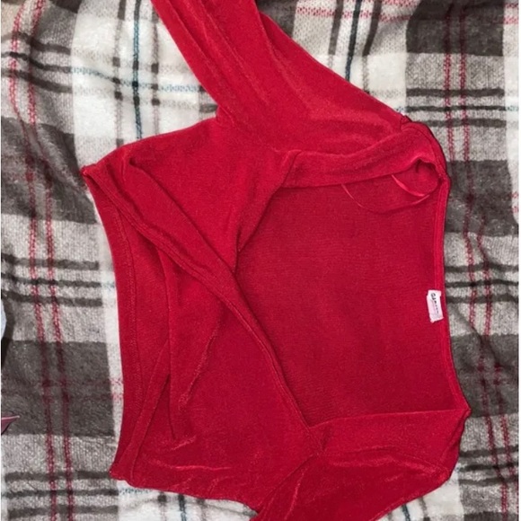 Red crop top - Picture 2 of 4